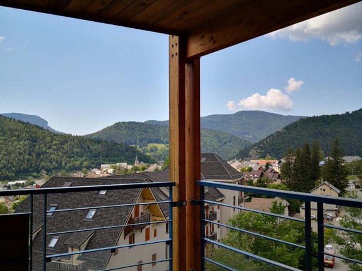 Appartement Fonctionnel Avec Balcon, A 10 Min Du Centre, Parking Gratuit, Ideal Pour 5 Personnes - Fr-1-548-3 维拉尔-德朗 外观 照片